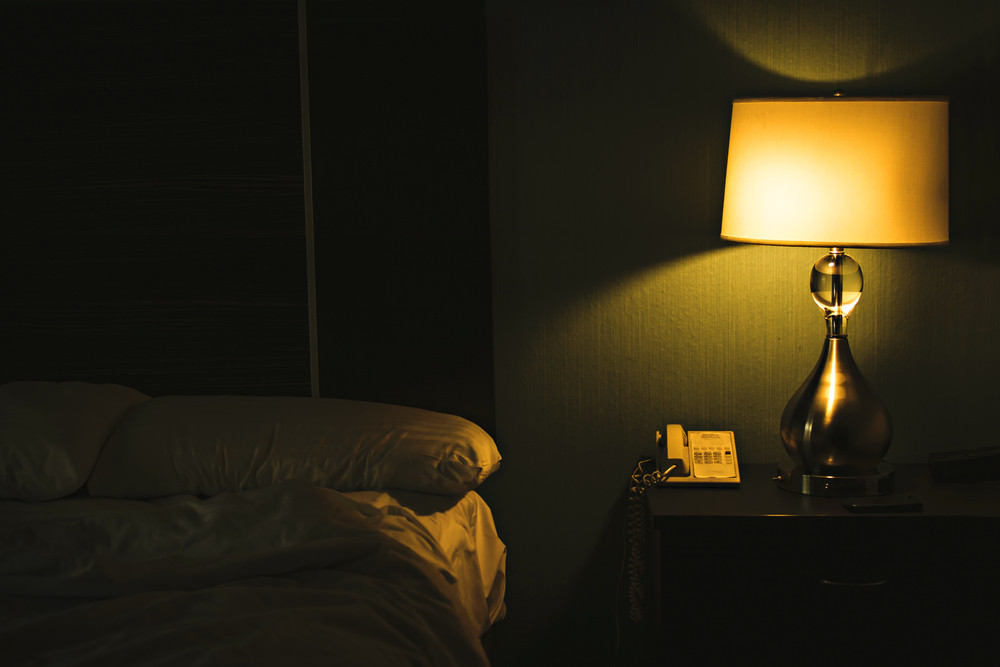 Đèn ngủ nên chọn màu gì để bạn dễ dàng đi vào giấc ngủ? 23 Vậy đèn ngủ nên chọn màu gì để dễ ngủ